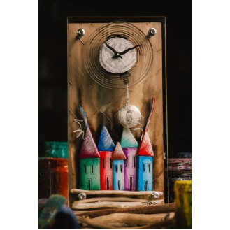 Crystal Face Wooden Clock with Pendulum Brown