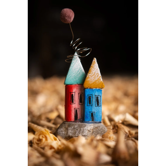 Wooden Houses with Stone & Pom-Pon (random colors) Wooden Houses with Stone & Pom-Pon (random colors)