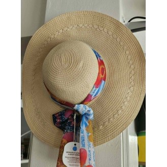 Beige hat "flower" Beige hat "flower"